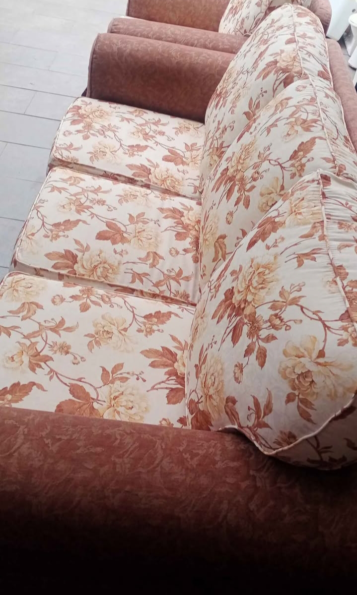 Set Sofa Floral Klasik 3+1 Like New!